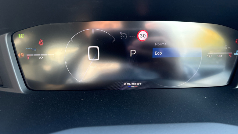 Peugeot 208 1.2 Hybrid 110 Allure 5dr e-DSC6 Petrol Hatchback